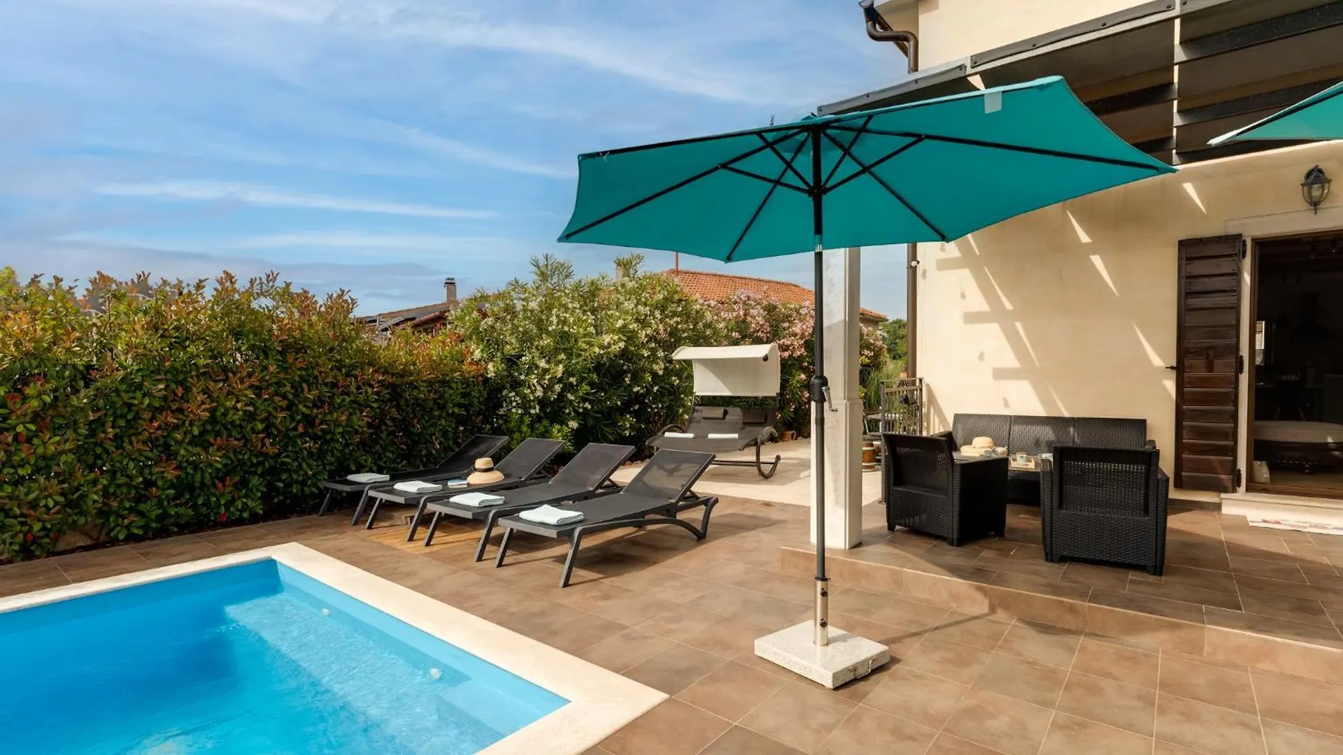 Romantic Villa With Pool, Surrounded By Greenery In Complete Privacy-By Traveler Tourist Agency Krk -Id 2408 Sveti Ivan Dobrinjski