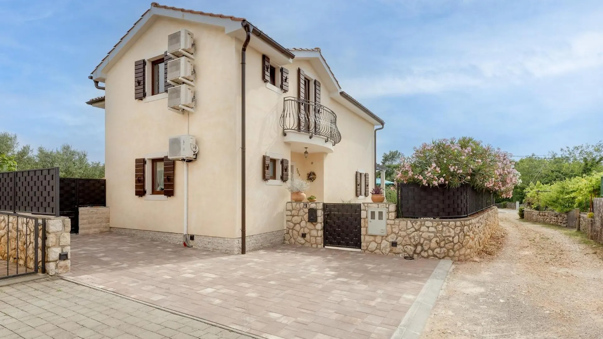 Romantic Villa With Pool, Surrounded By Greenery In Complete Privacy-By Traveler Tourist Agency Krk -Id 2408 Sveti Ivan Dobrinjski Croatia